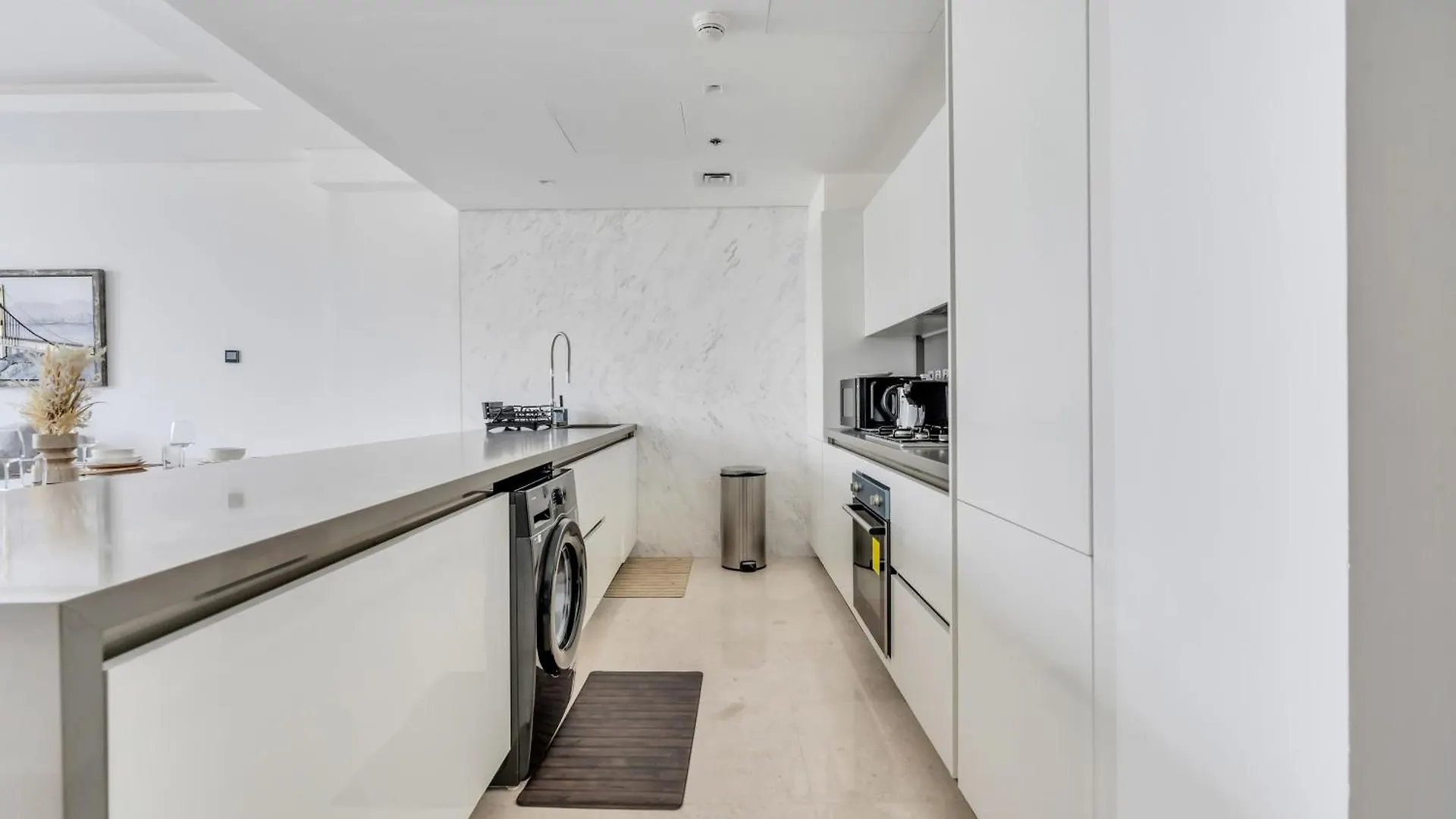 New Luxury 1Br Apart Business Bay With Balcony Dubai 0*,  United Arab Emirates