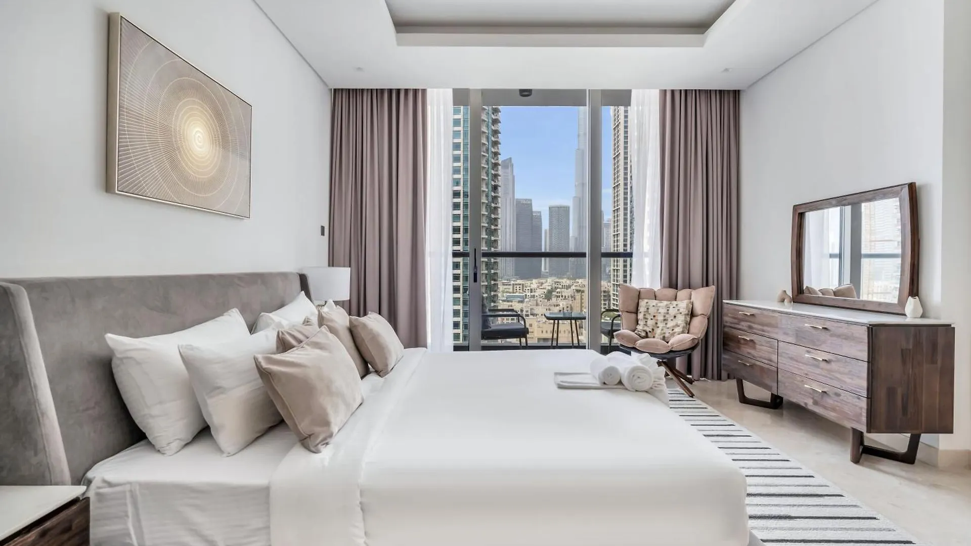 New Luxury 1Br Apart Business Bay With Balcony Dubai Apartment